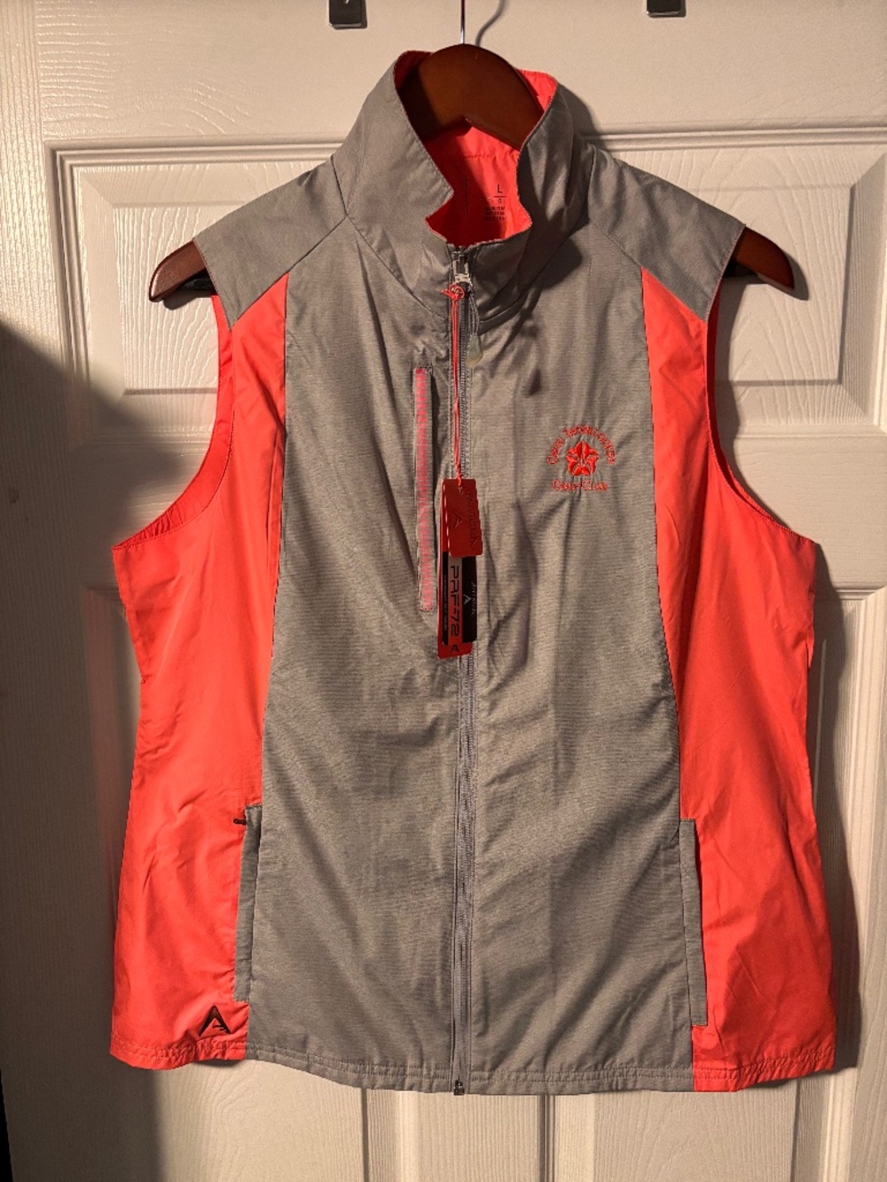 New womens large Antigua Performance 72 golf vest from The Omni in Colorado